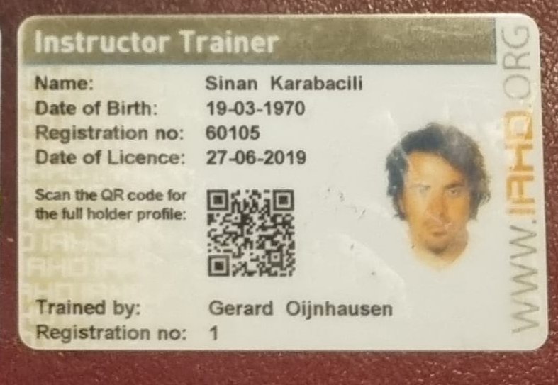 Sinan Karabacılı — IAHD Instructor Trainer kartı, kayıt no 60105, eğitmeni Gerard Oijnhausen